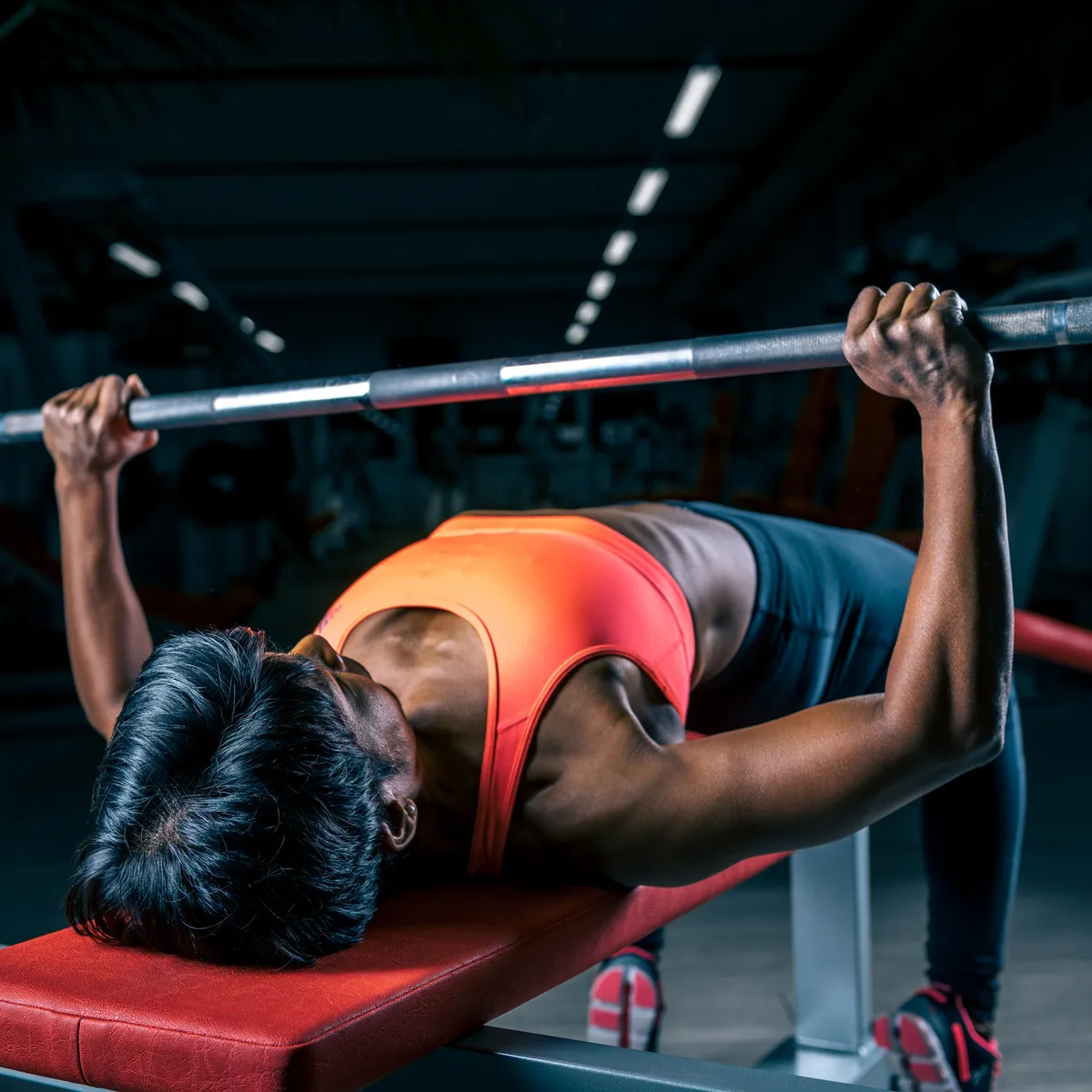 Muskelaufbau - Kraftaufbau - R&uuml;cken st&auml;rken - mit gezielten &Uuml;bungen mit Personaltrainer Sue